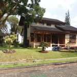 Villa Denver Amerika 3 Kamar, Sewa Villa Di Puncak Untuk 15 Orang