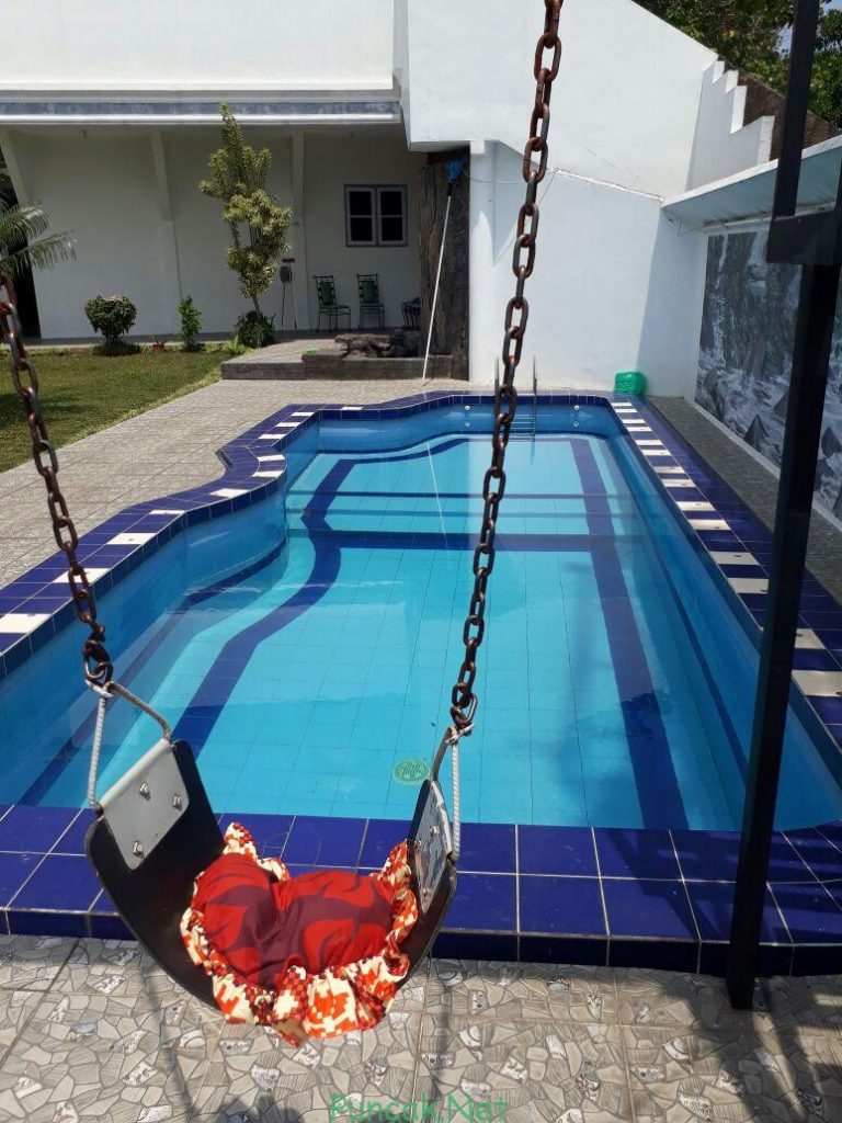 Villa DN Cipanas Puncak 3 Kamar Kolam Renang Pribadi Dekat Taman Bunga