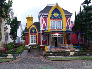 Villa Oxford 4N, Pilihan Sewa Villa Dekat Wisata Little Venice Cipanas