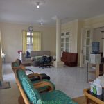 Villa Tretes Puncak 6 Kamar Kapasitas s.d 40 Orang