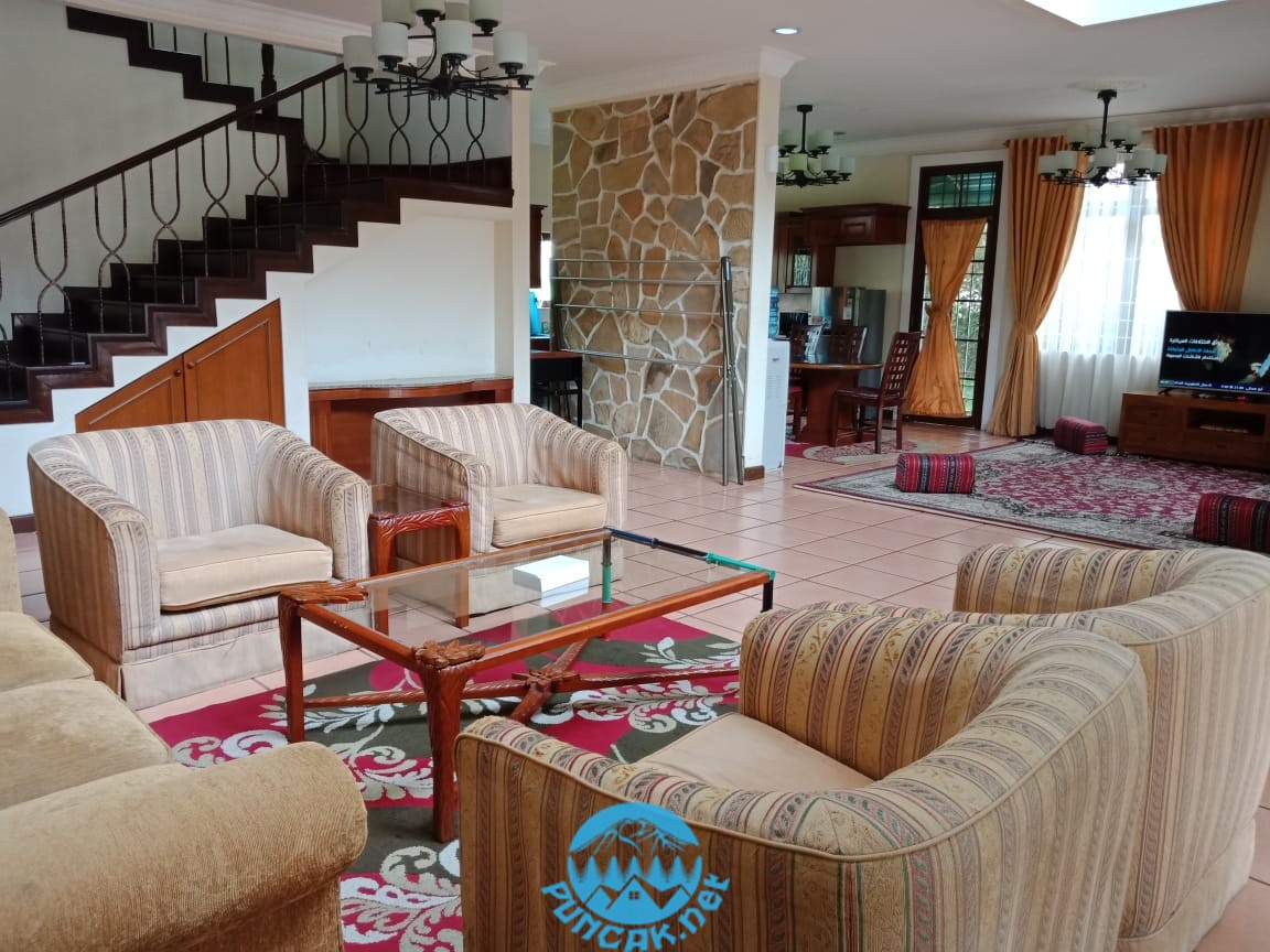 Villa Malibu 4 Kamar, Di Villa Kota Bunga Kolam Renang Pribadi